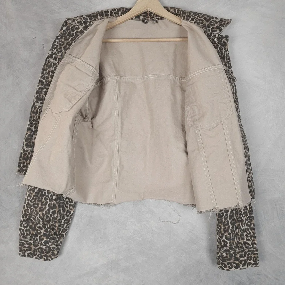 Free People Jacket Womens Large Brown Leopard Denim Raw Hem Cropped Trucker - Picture 11 of 16